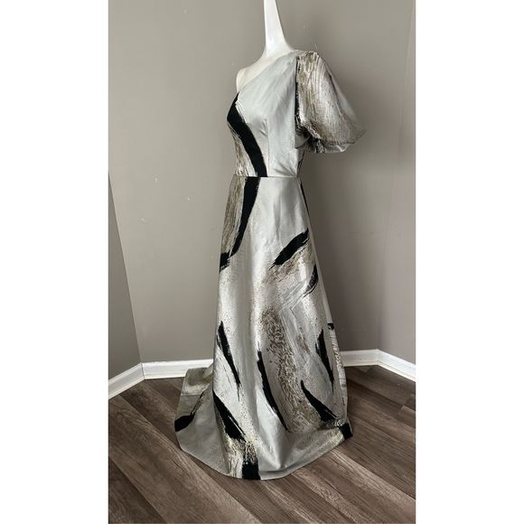 Teri Jon by Rickie Freeman Asymmetric Abstract Jacquard Gown - Picture 6 of 10